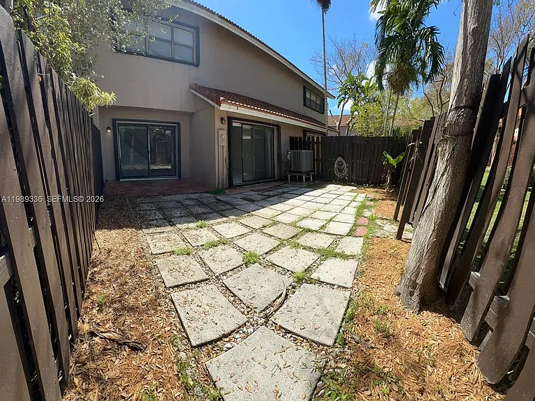 9102 SW 113th Place Cir E — Photo 20