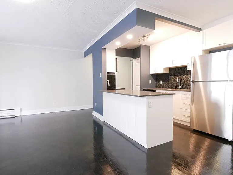 4 Superior Ave #8 — Photo 4