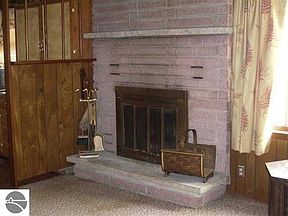 4th image of 3858 Traver Dr