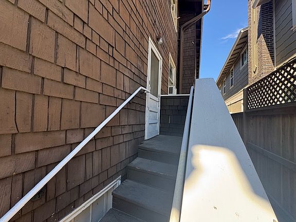 5th image of 631 23rd St APT B