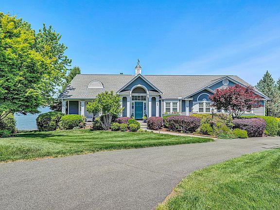 4th image of 155 Shoreline Cir