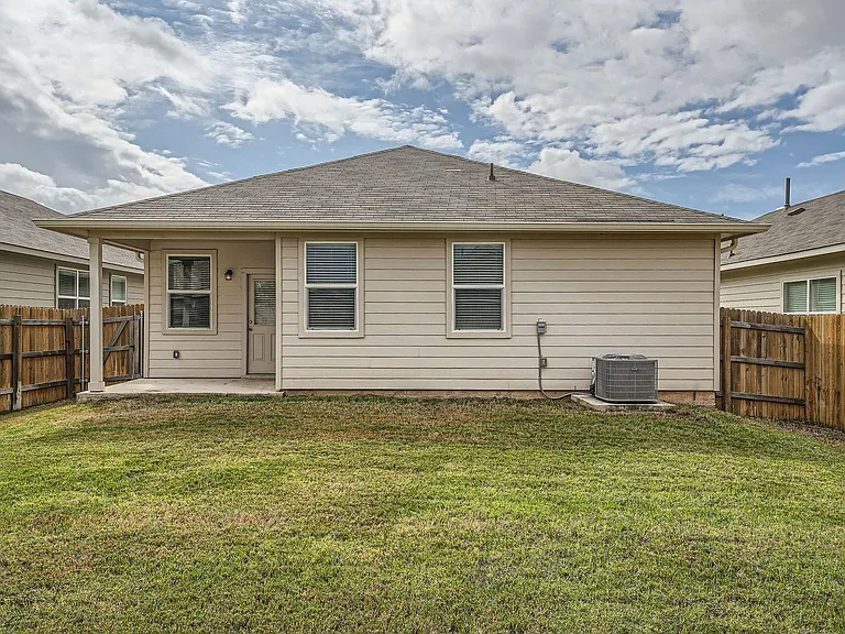 3702 Chappie Ln — Photo 28