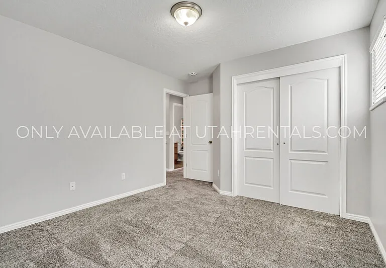 928 Chelsea Ln — Photo 24