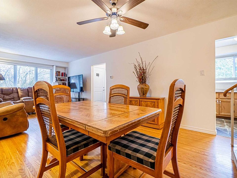 2nd image of 120 Earnscliffe Cir