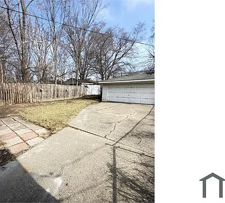 7324 Pierson St — Photo 14