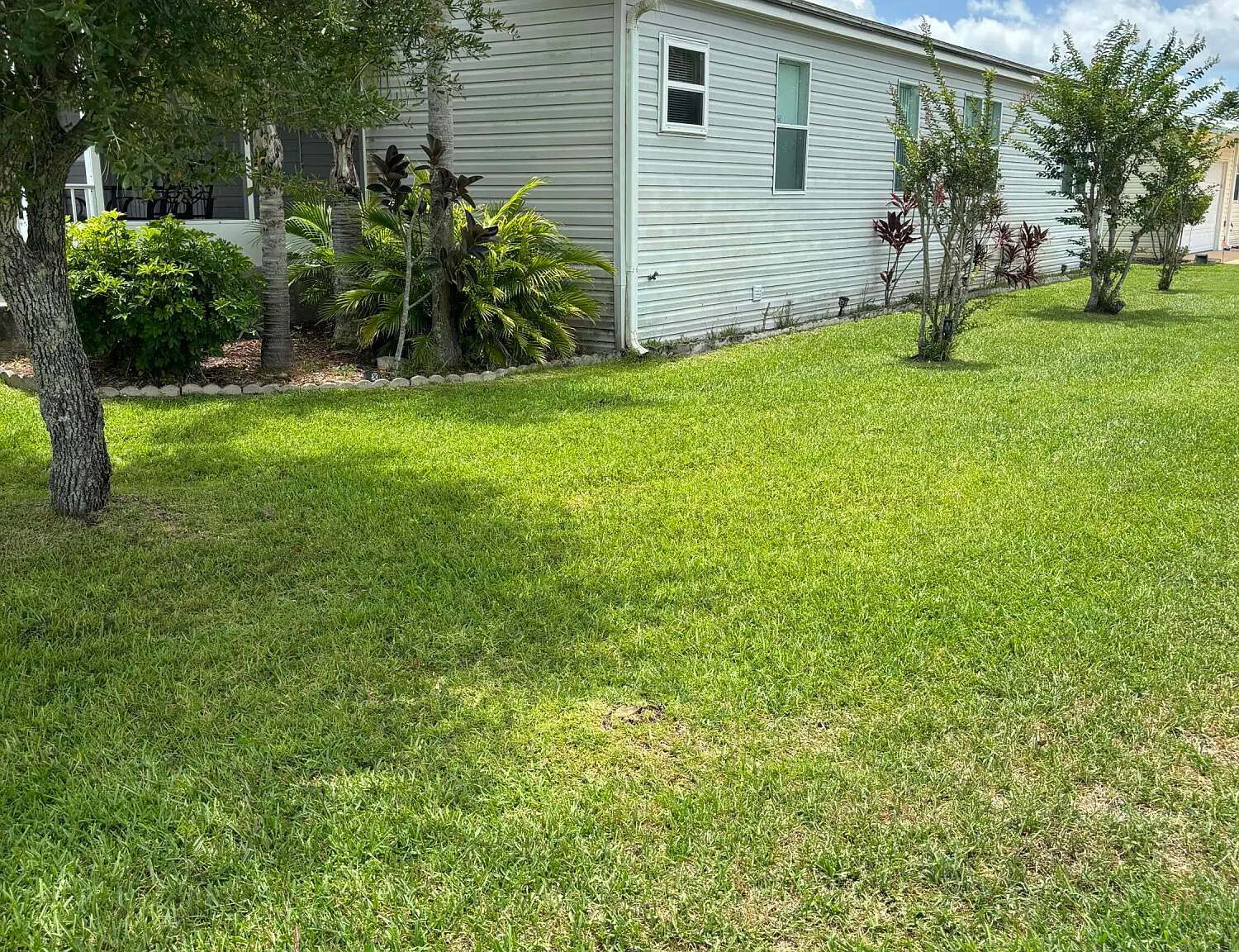3 bed, 2.0 bath, 1485 sqft, $1,700 — Photo 4