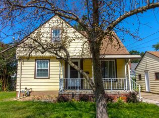 30001 Halifax Ave, Wickliffe, OH 44092