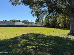 927 Village Road NE, Leland, NC 28451