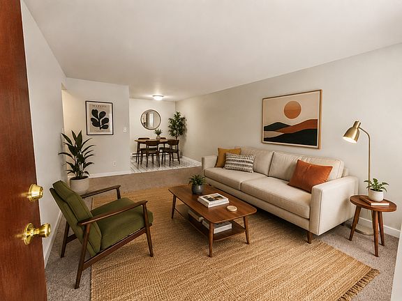 5th image of 600 E Denny Way APT 7