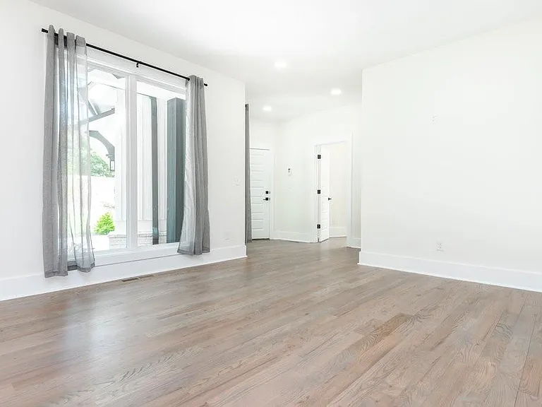 4056 Ashford Dunwoody Rd NE — Photo 16