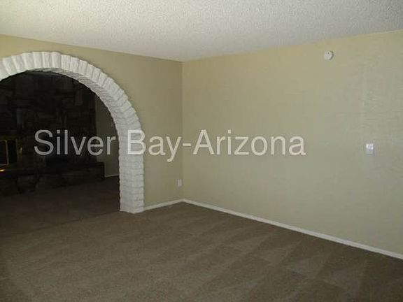 5th image of 7138 W Wilshire Dr