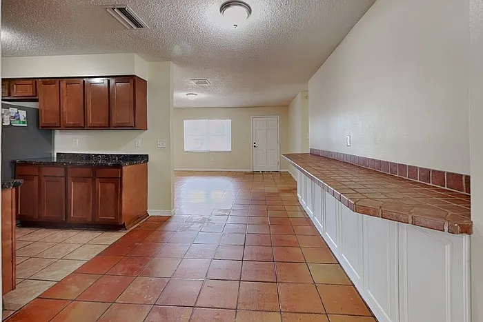 1175 Luke Ave — Photo 8