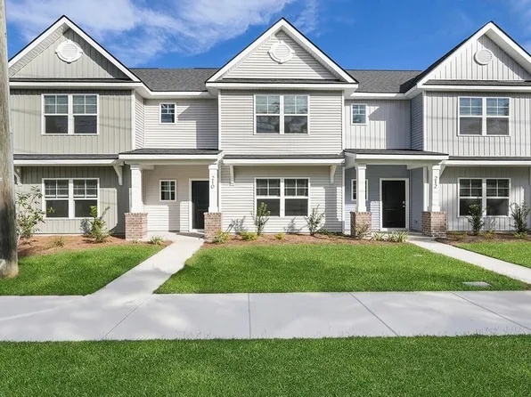 210 Garbon Dr, Summerville, SC 29485