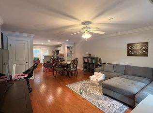 1035 Barnett Shoals Rd APT 612, Athens, GA 30605