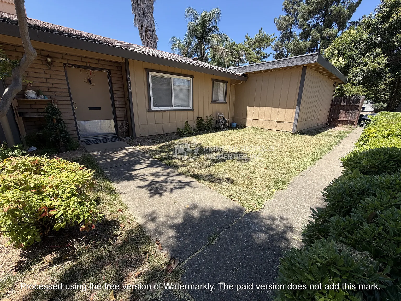 5656 5658 Odea Dr Sacramento CA 95824 HHL - 5656 — Photo 3