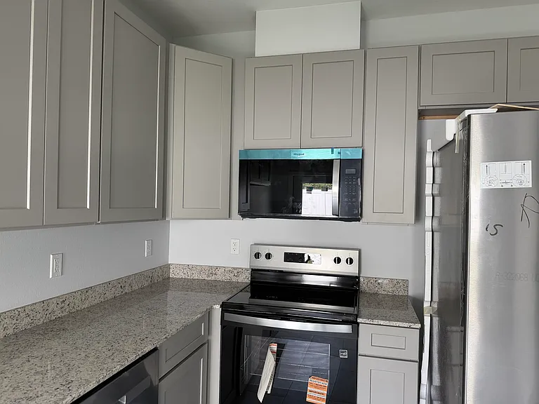 2111 Owens St #1 — Photo 13