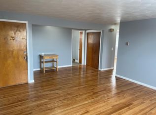 704 4th St APT 2, Syracuse, NY 13209