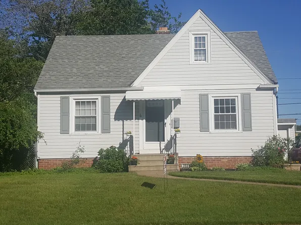 3159 Joslyn Rd, Cleveland, OH 44111