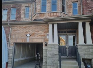 55 Finegan Cir, Brampton, ON L7A 4Z8