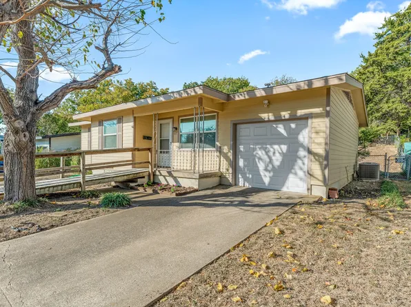 717 Huddleston Dr, Grand Prairie, TX 75050