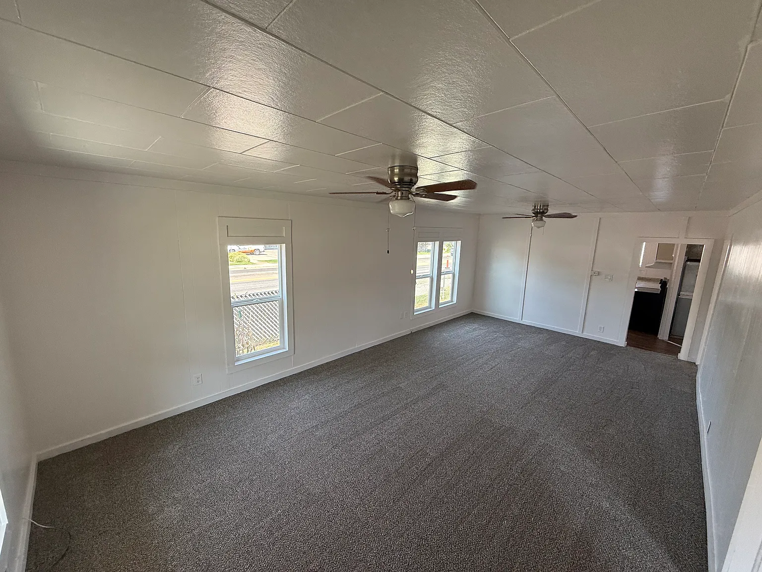 2 bed, 1040 sqft, $1,395 — Photo 4