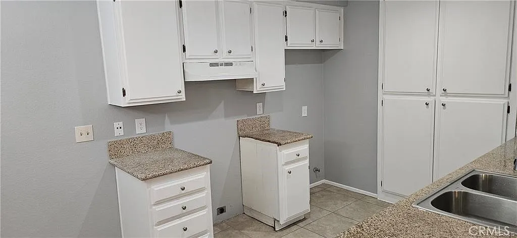 2 bed, 1041 sqft, $3,395 — Photo 3