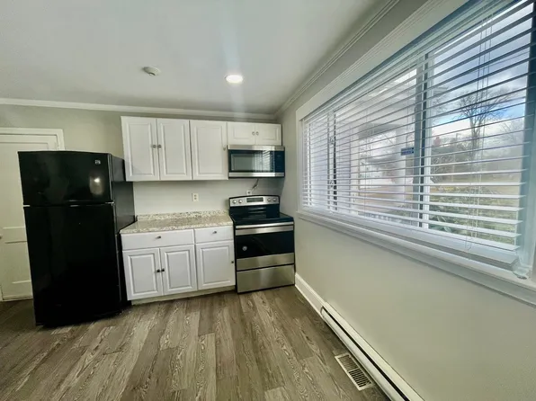 248 W Elm St #1, Brockton, MA 02301