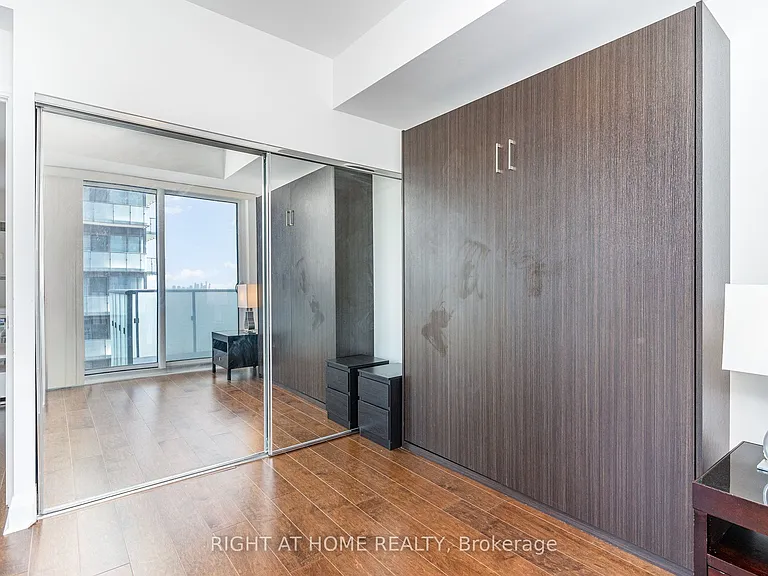 1080 Bay St #3308 — Photo 8
