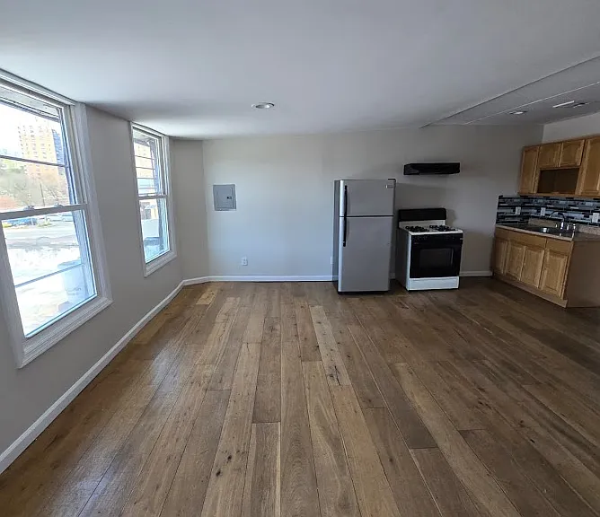 70 Main St #3A — Photo 1