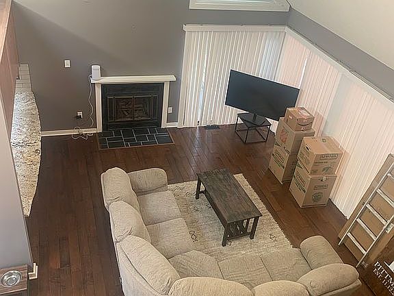 Living Area - View 1