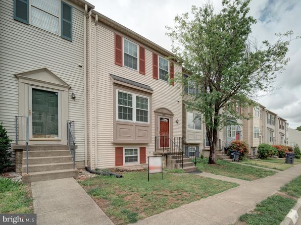 1941 Winslow Ct, Woodbridge, VA 22191