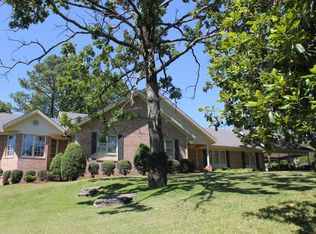 1775 Highland Rd, Batesville, AR 72501
