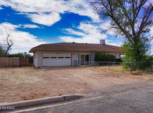 100 N Dale Rd, Pearce, AZ 85625