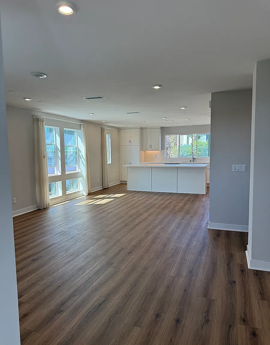 4 bed, 1751 sqft, $6,200 — Photo 3