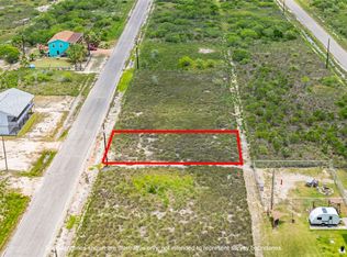 511 Water Oak Ln, Rockport, TX 78382