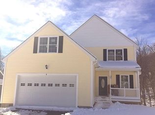 8 Partridge Hill Rd, Sutton, MA 01590