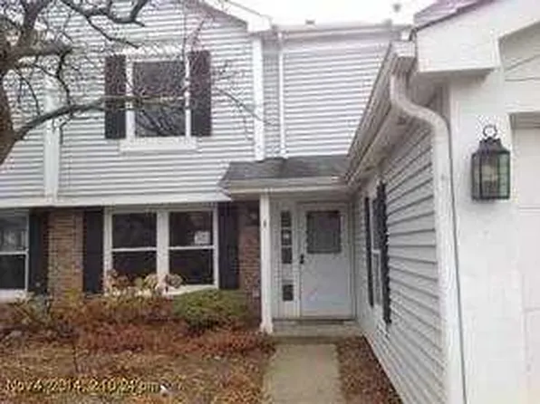 0N644 Essex Ln, Winfield, IL 60190