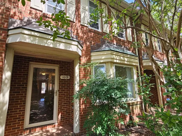 1019 Llewellyn Mews, Norfolk, VA 23507