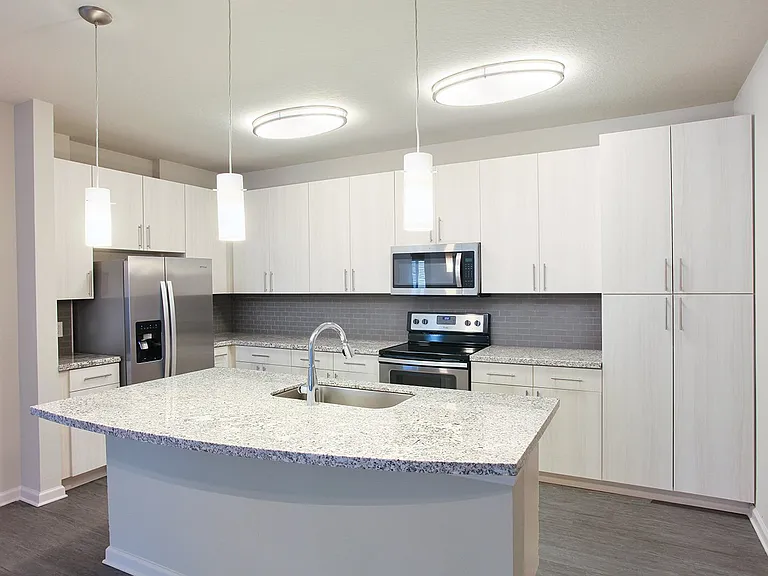 Legacy Union Square Apartments — Photo 42