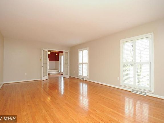 3rd image of 10503 Providence Way