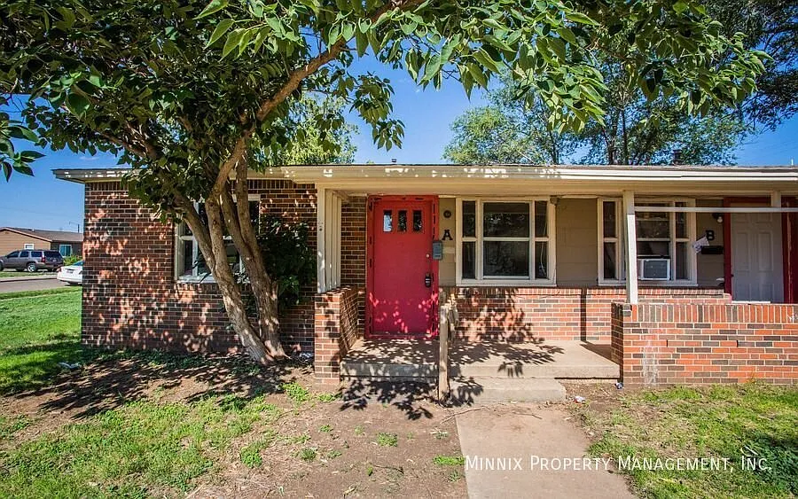 2 bedroom | 4106 35th St. #A — Photo 2
