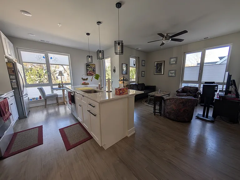 Speedway Apartments — Photo 15