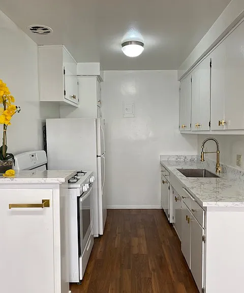 911 N Harper Ave #2 — Photo 13