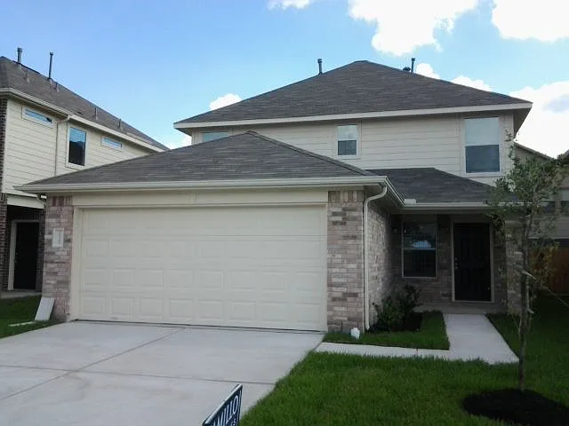 15203 Lucky Star Dr — Photo 1