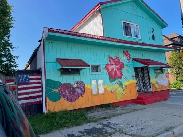 560 E 12th St, Erie, PA 16503