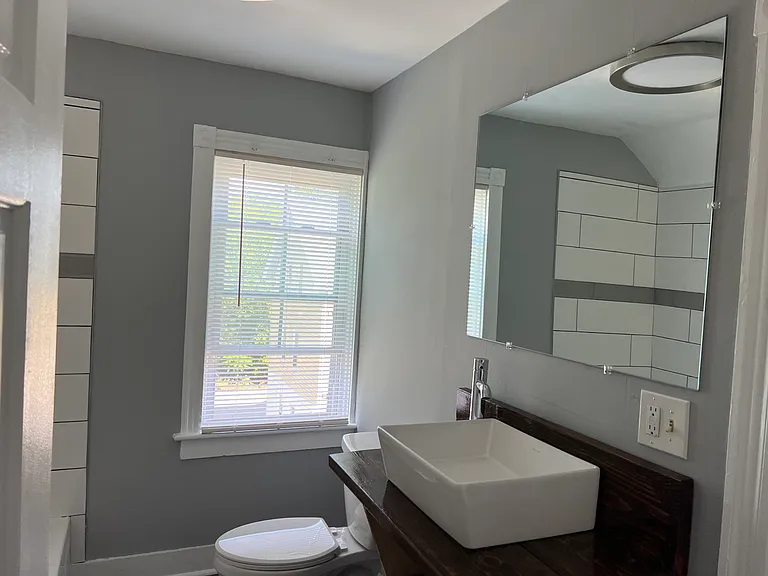 32 Tuxedo Ave #3 — Photo 2