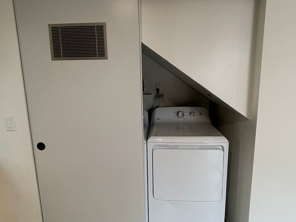 in-unit washer and dryer