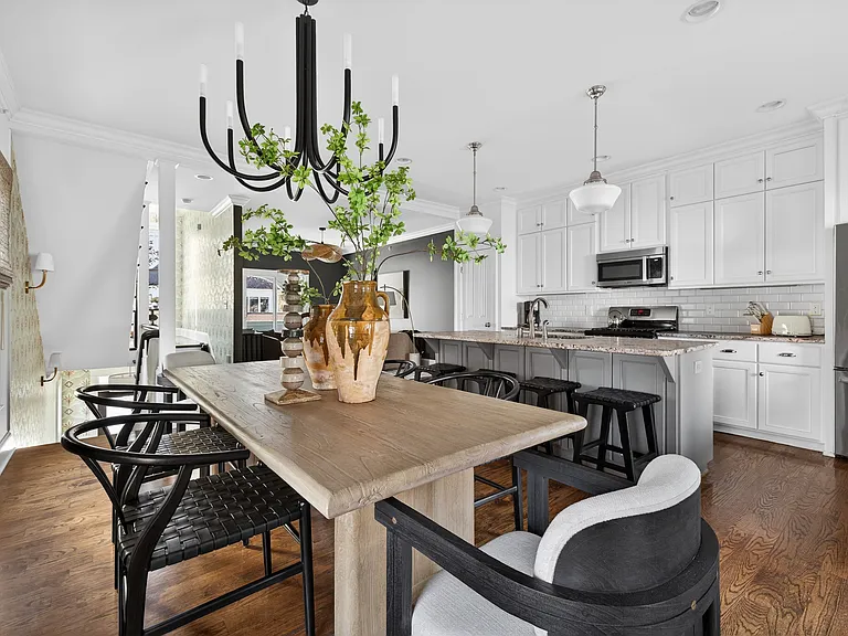 611 N Pine St #B — Photo 13