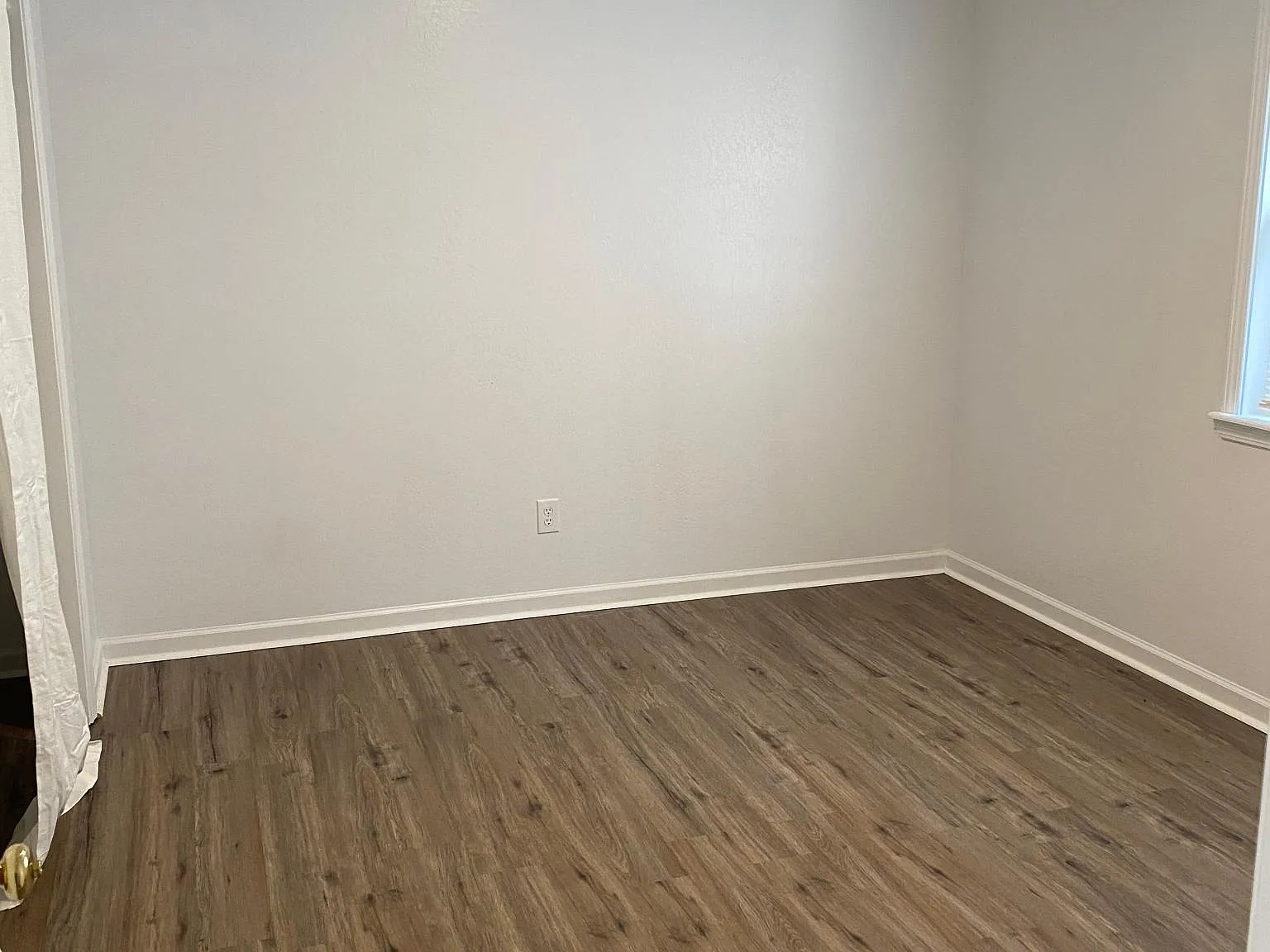 211 Pebble Creek Dr — Photo 4