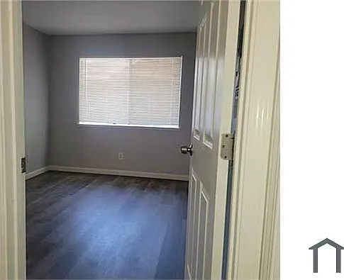 2 bed, 924 sqft, $1,750 — Photo 3